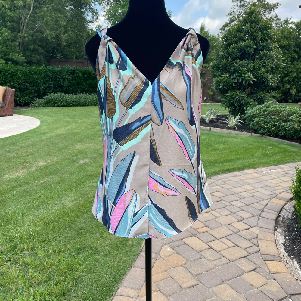 Nic+Zoe- Aqua Multi Feather Print Tank Top (Size L)  NWT!